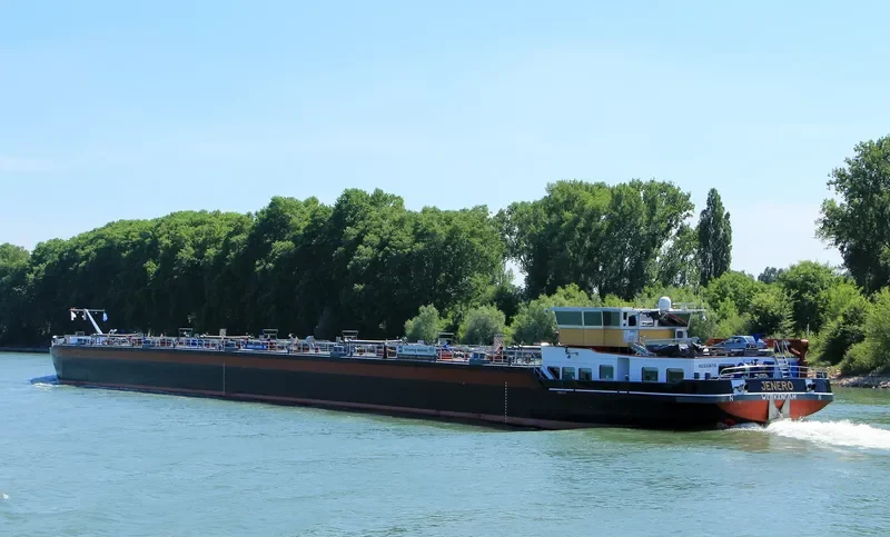 JENERO Tanker IMO 9581356 photo 4