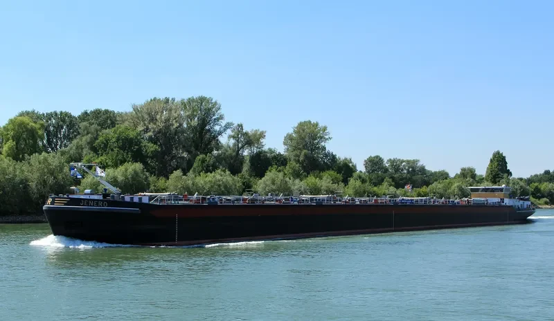 JENERO Tanker IMO 9581356 photo 5