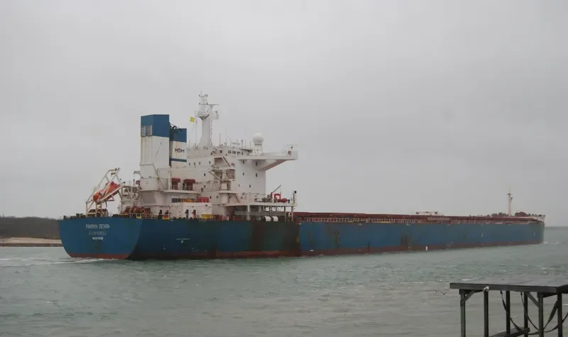 MARAN ZENITH Bulk Carrier IMO 9581708 photo 4