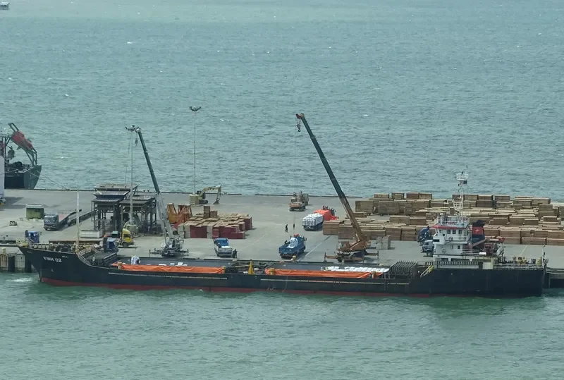 VINH 02 Bulk Carrier IMO 9581801 photo 5