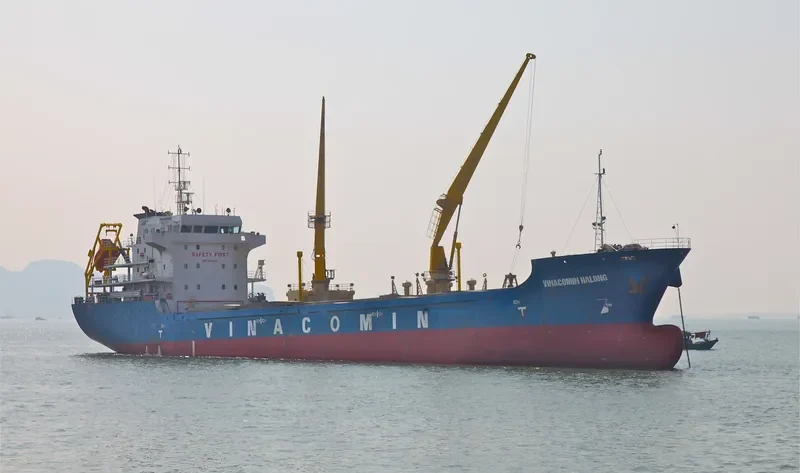 VINACOMIN HALONG Bulk Carrier IMO 9581813 photo 3