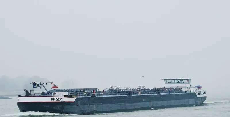RP GENT Tanker IMO 9582922 photo 10