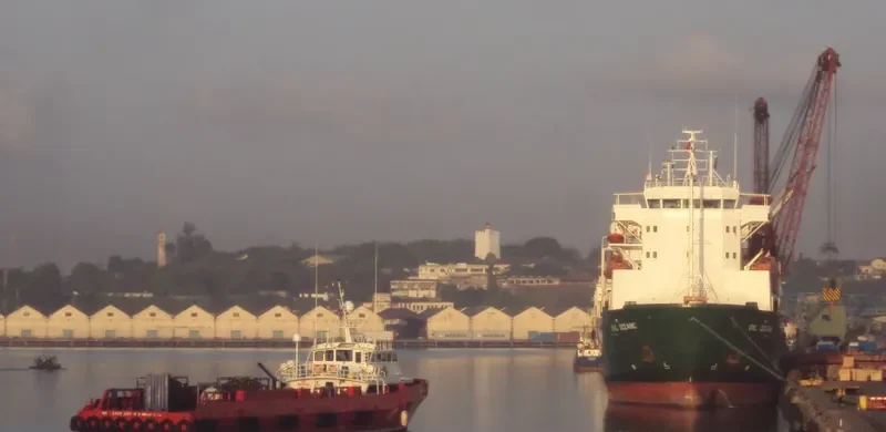 HARVEY CLIPPER Offshore Vessel IMO 9584853 photo 4