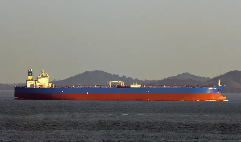 COSGOLD LAKE Tanker IMO 9585194 photo 2