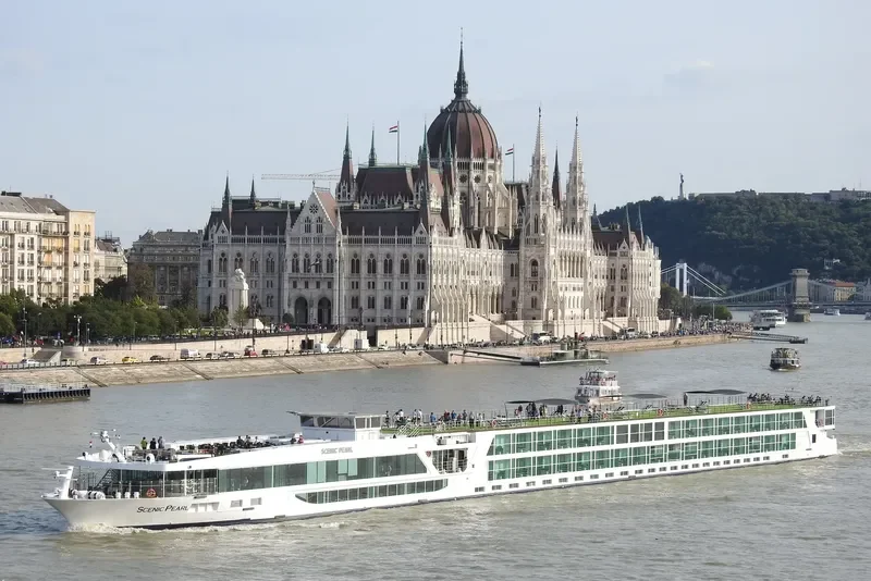 SCENIC PEARL Passenger Ship IMO 9585807 photo 3