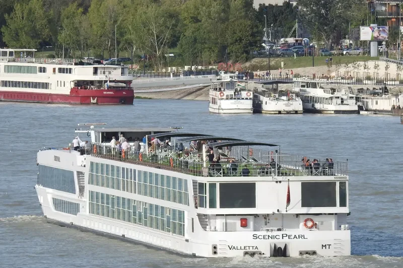 SCENIC PEARL Passenger Ship IMO 9585807 photo 4