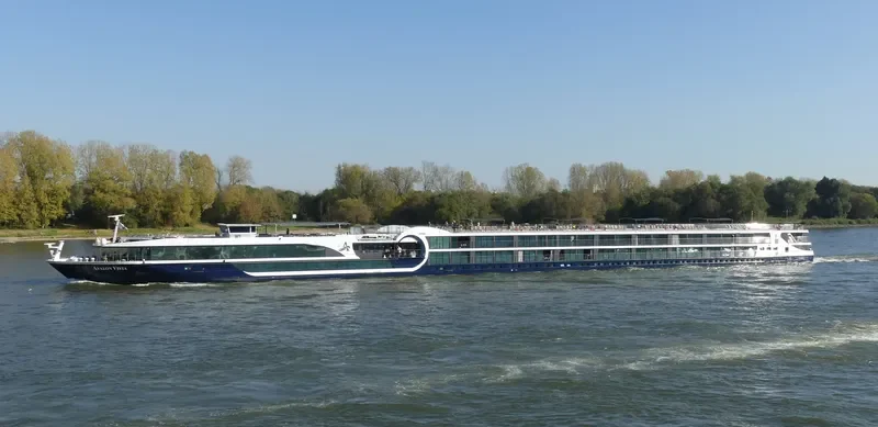 AVALON VISTA Passenger Ship IMO 9587025 photo 2