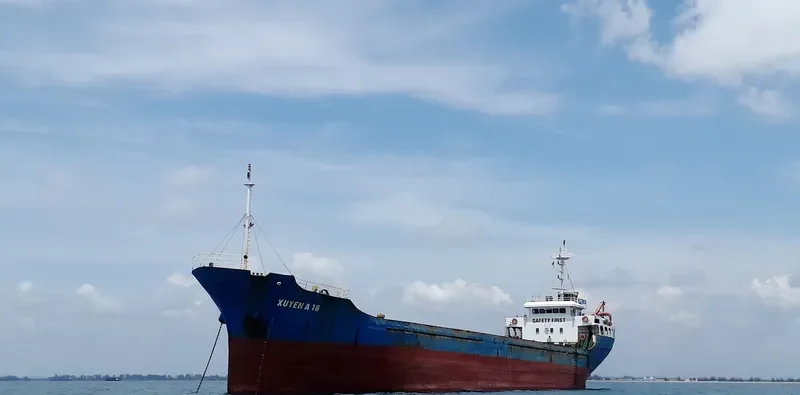 XUYEN A 18 Bulk Carrier IMO 9589243 photo 4