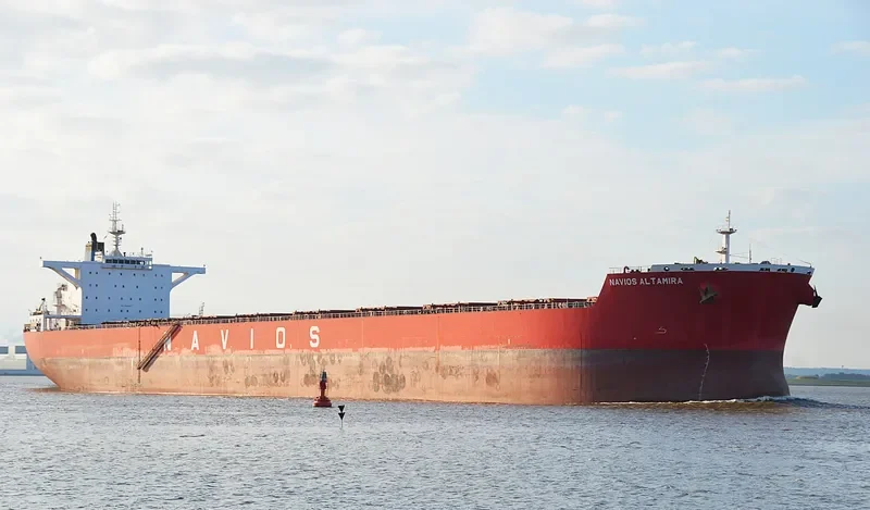 NAVIOS ALTAMIRA Bulk Carrier IMO 9589827 photo 2