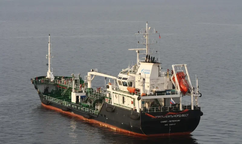 GAZPROMNEFT NORDWEST Tanker IMO 9590137 photo 9