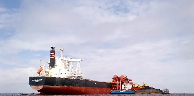 FRONTIER GARLAND Bulk Carrier IMO 9590890 photo 2