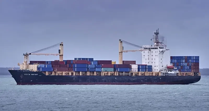 KOTA NIPAH Container Ship IMO 9593696 photo 5