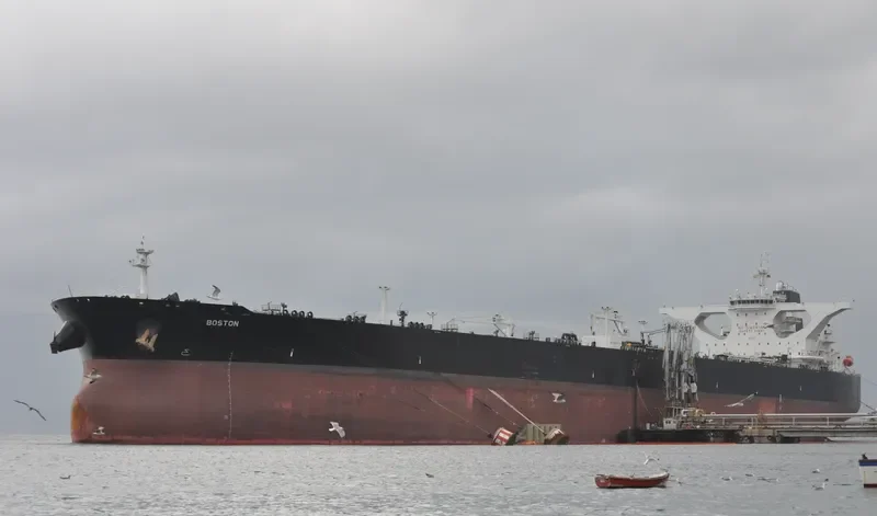 BOSTON Tanker IMO 9595216 photo 3