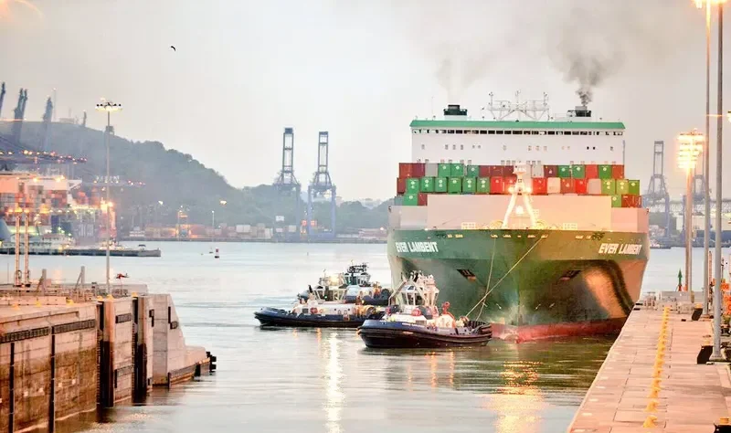 EVER LAMBENT Container Ship IMO 9595436 photo 9