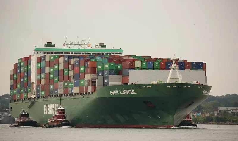 EVER LAWFUL Container Ship IMO 9595498