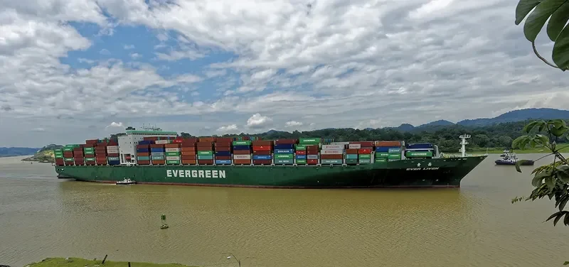 EVER LIVEN Container Ship IMO 9595527 photo 4