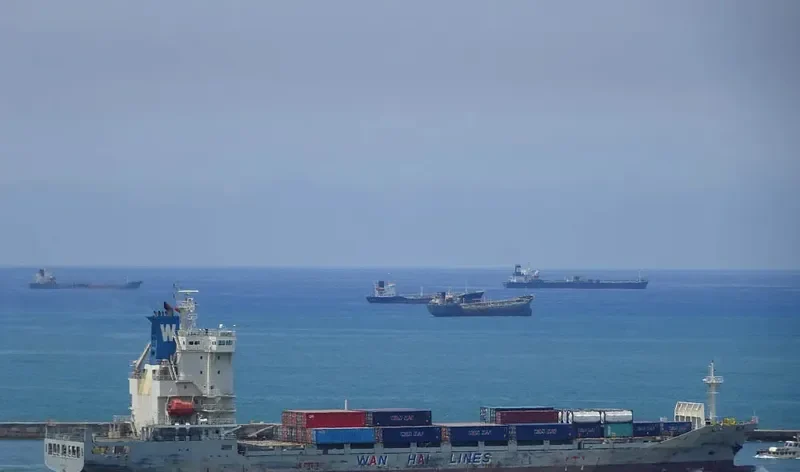WAN HAI 103 Container Ship IMO 9596349 photo 5