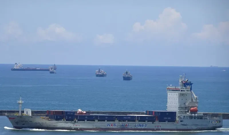 WAN HAI 103 Container Ship IMO 9596349 photo 6