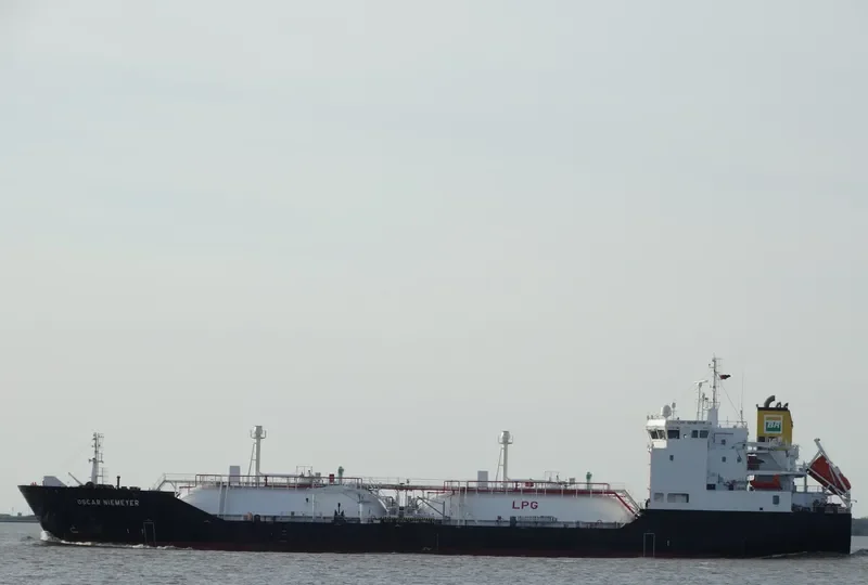 OSCAR NIEMEYER General Cargo IMO 9596820 photo 6