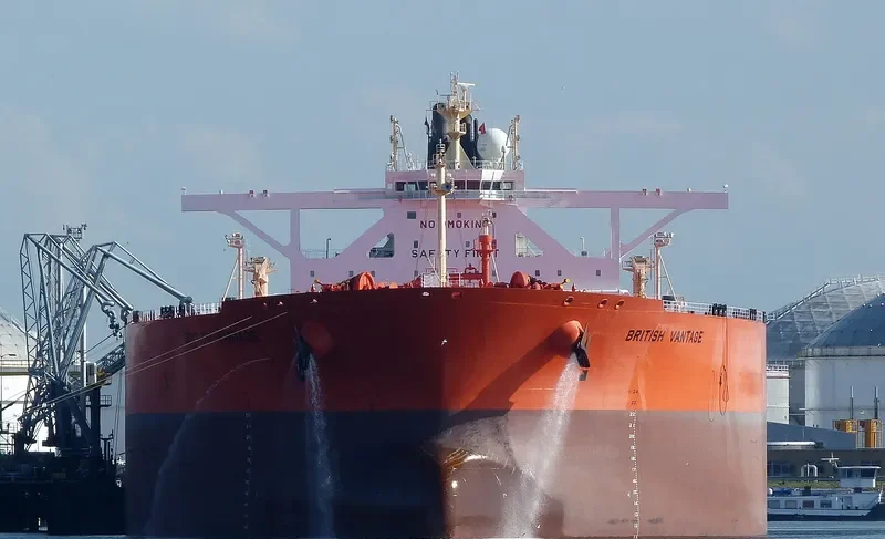 EAGLE VERSAILLES Tanker IMO 9597276 photo 2
