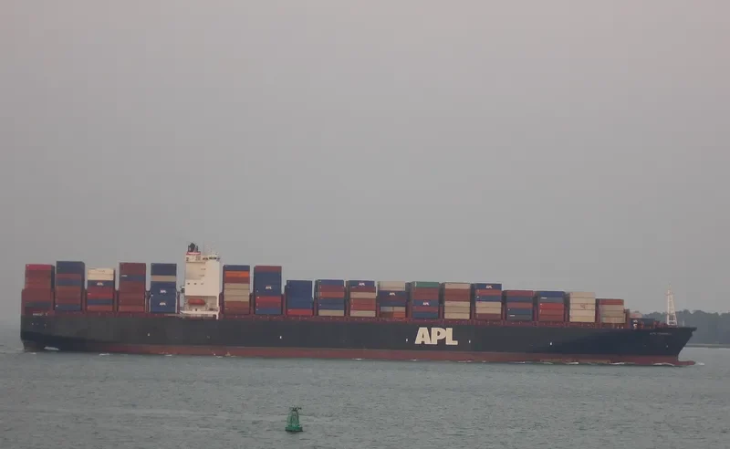 APL PHOENIX Container Ship IMO 9597501 photo 2