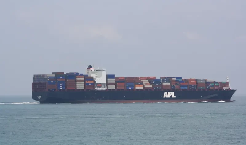 APL HOUSTON Container Ship IMO 9597537 photo 10