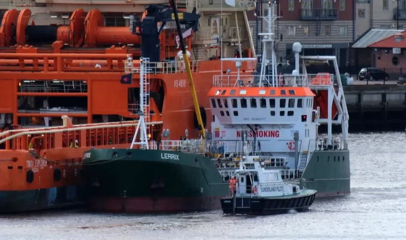 LERRIX Tanker IMO 9599377 photo 3