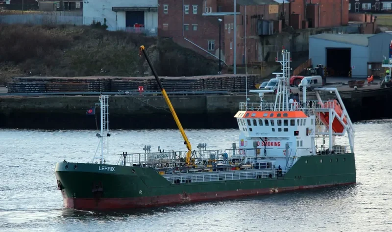 LERRIX Tanker IMO 9599377 photo 4
