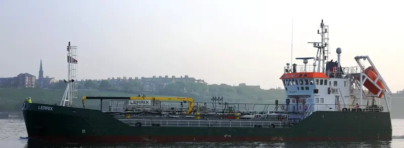 LERRIX Tanker IMO 9599377 photo 8