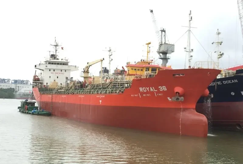 ROYAL 36 Tanker IMO 9600023 photo 2