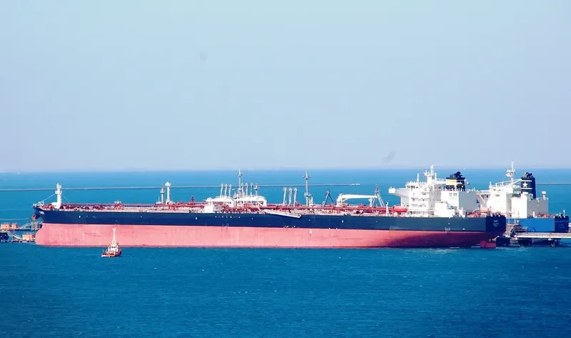 TAHITI Tanker IMO 9600877 photo 10