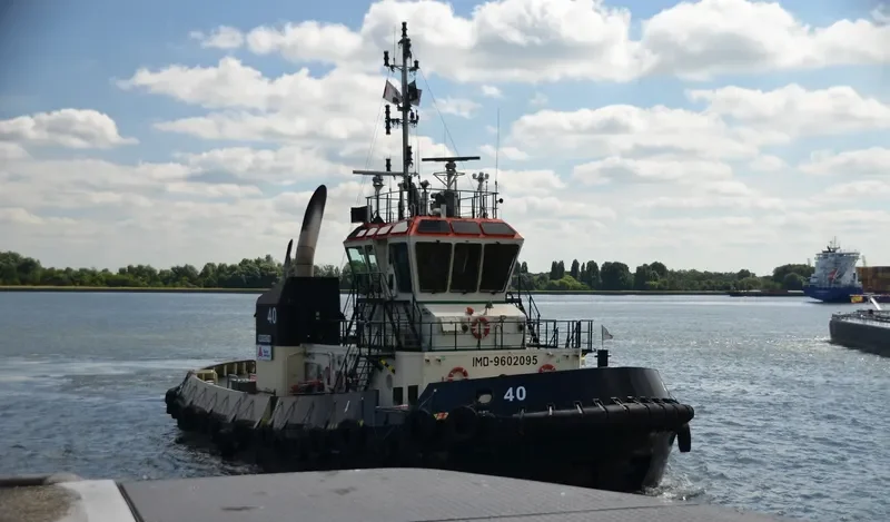 TUG 40 General Cargo IMO 9602095 photo 2