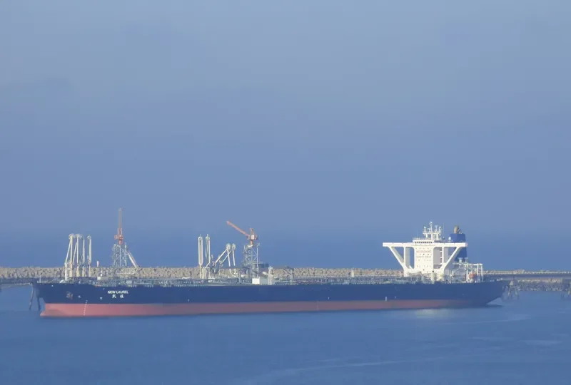 NEW LAUREL Tanker IMO 9603192 photo 5