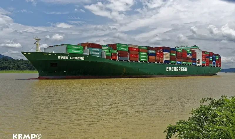 EVER LEGEND Container Ship IMO 9604093 photo 8