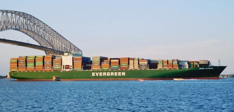 EVER LEARNED Container Ship IMO 9604108 photo 2