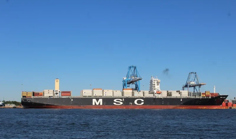 MSC AZOV Container Ship IMO 9605255 photo 7