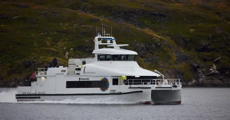 FALKEFJELL Passenger Ship IMO 9605346 photo 3