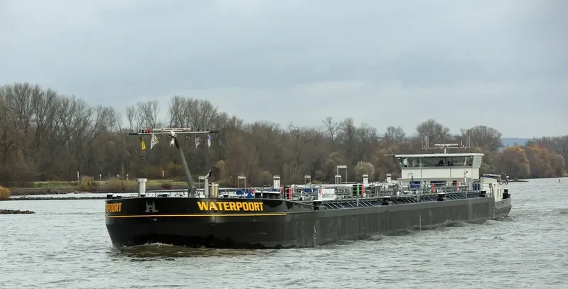 WATERPOORT Tanker IMO 9607617 photo 2
