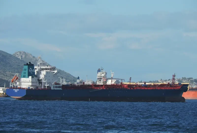 HISTRIA CROWN Tanker IMO 9607629 photo 8