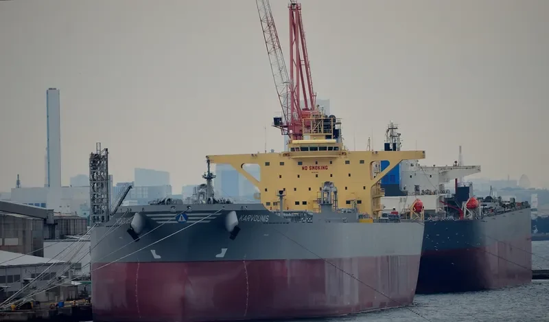 KARVOUNIS Tanker IMO 9612052 photo 9