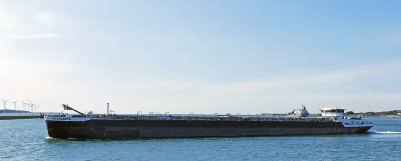 VESPUCCI Tanker IMO 9614737 photo 4