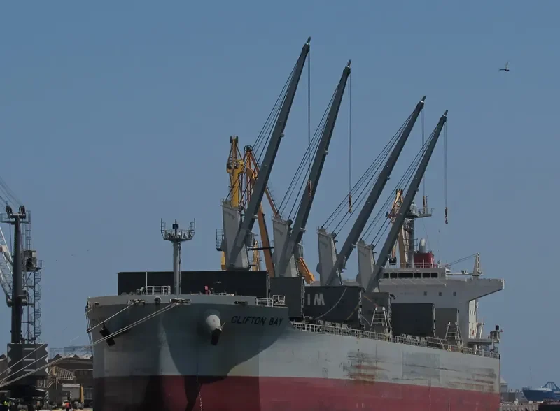 CLIFTON BAY Bulk Carrier IMO 9615743 photo 2