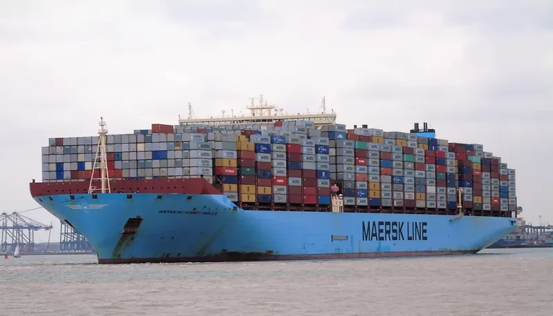MAERSK MC KINNEY MOLLER Container Ship IMO 9619907 photo 10