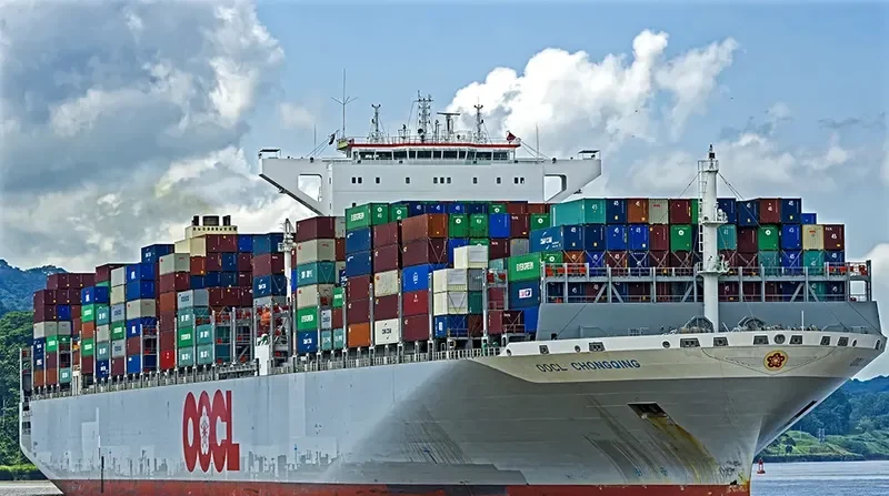 OOCL CHONGQING Container Ship IMO 9622629 photo 3