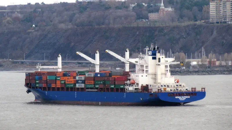 GENOA EXPRESS Container Ship IMO 9626041 photo 3