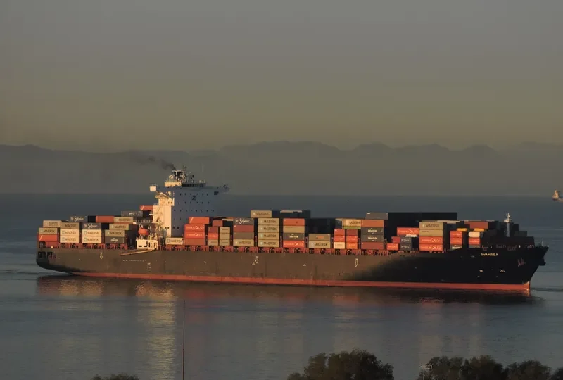 SWANSEA Container Ship IMO 9629469 photo 6