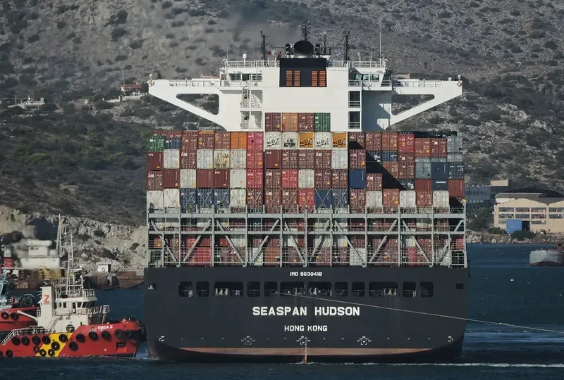SEASPAN HUDSON Container Ship IMO 9630418 photo 3