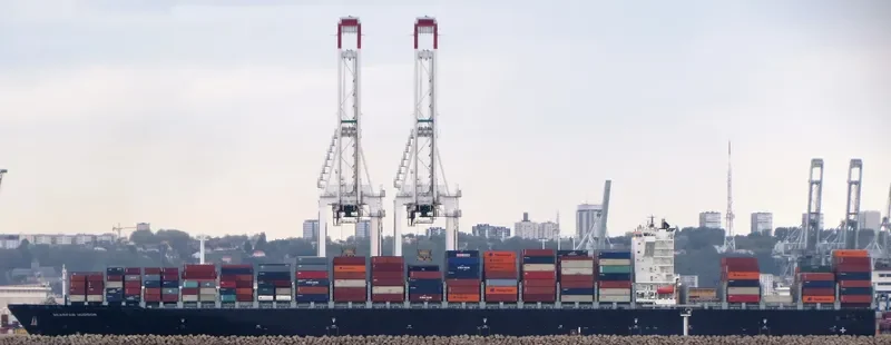 SEASPAN HUDSON Container Ship IMO 9630418 photo 9