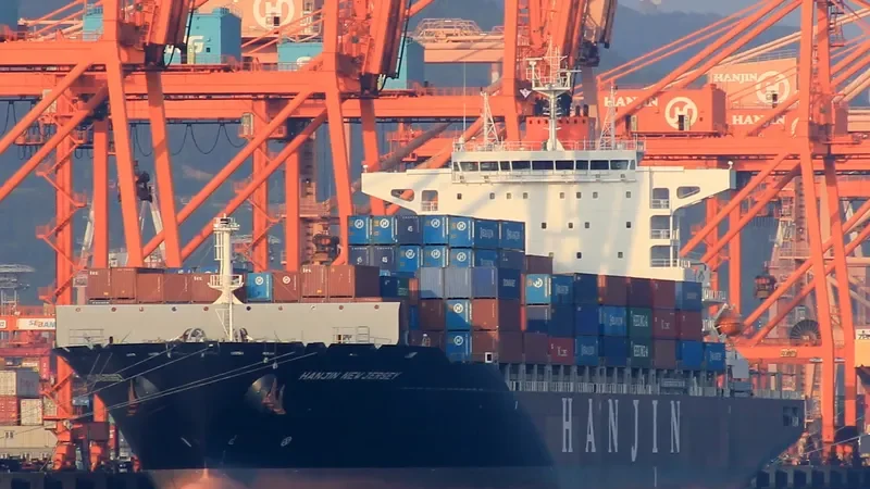 LYME BAY Container Ship IMO 9631113 photo 5