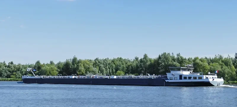 EUPHORY Tanker IMO 9637179 photo 9